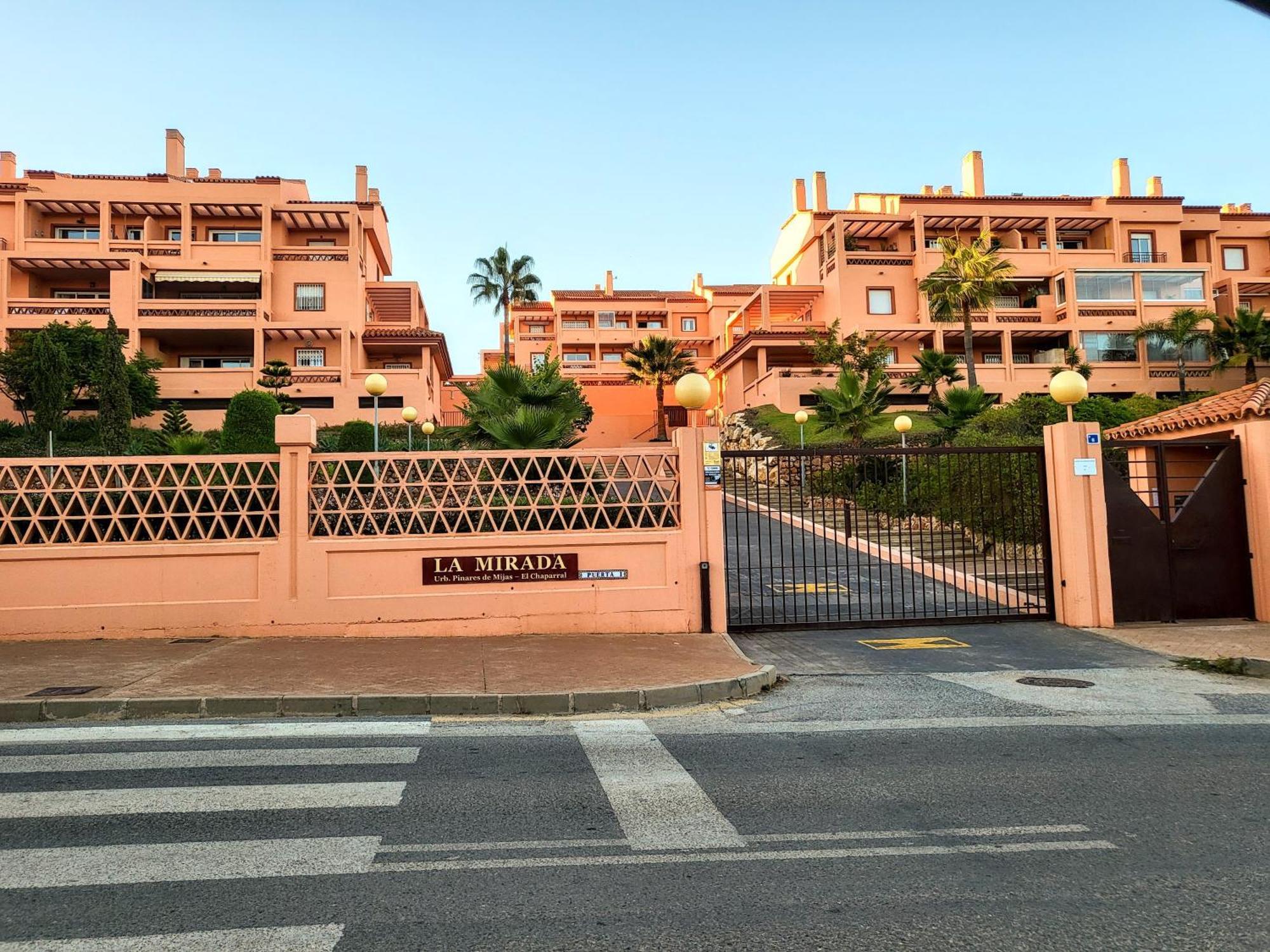 Spacious And Stylish Penthouse In Mijas El Faro Kültér fotó